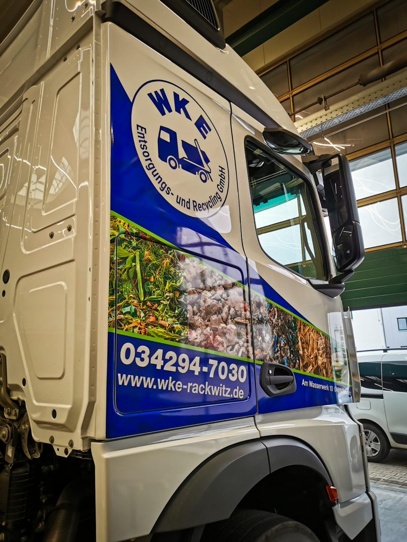 LKW-Beschriftung, im Digitaldruckverfahren hergestellt